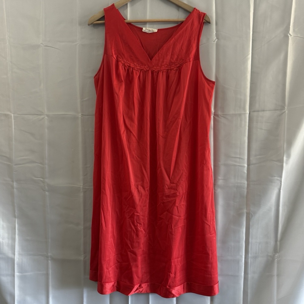 Vanity Fair Vintage Nightgown Red Midi Floral Appliqué Sz XL Sexy Lingerie‎ USA
